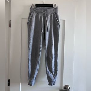 Lululemon Scuba Jogger Sweatpant Grey Size 0